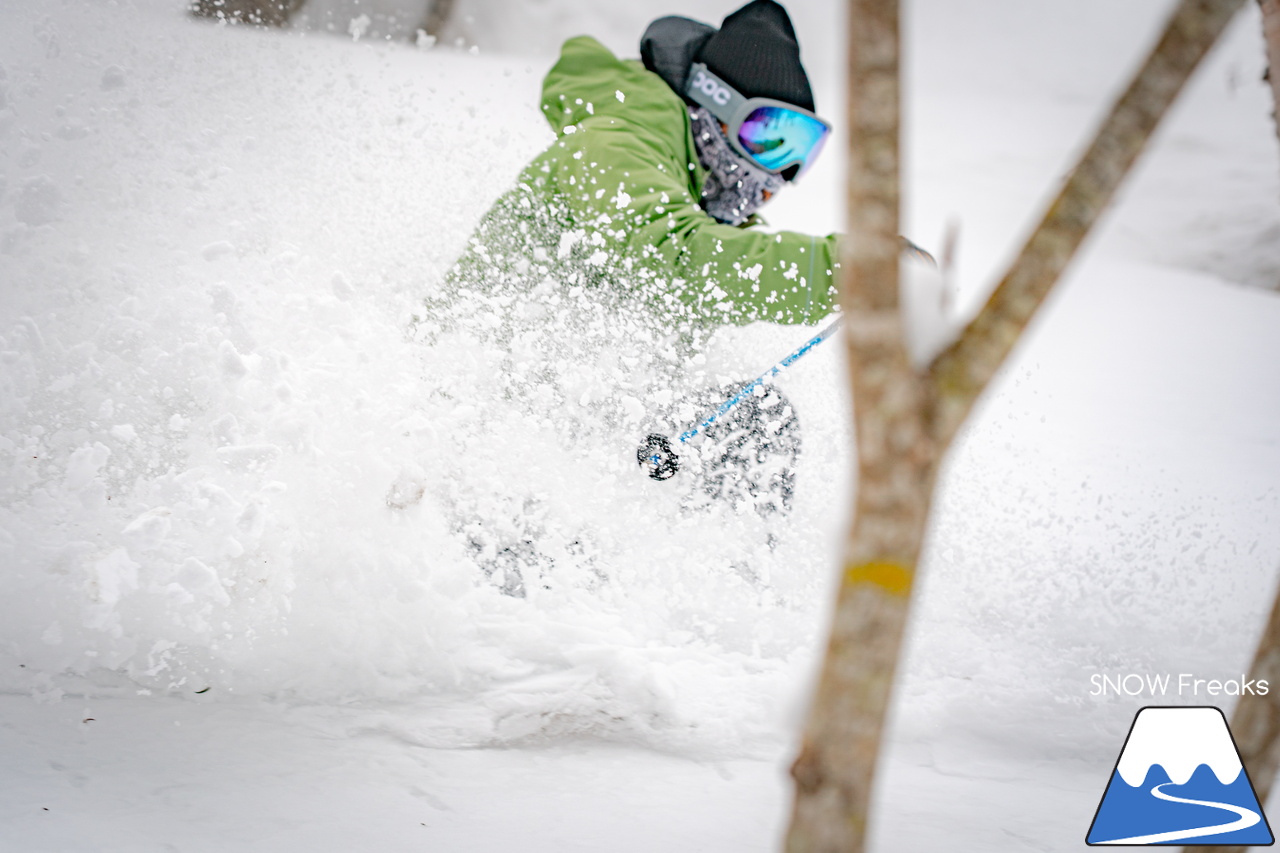 サッポロテイネ｜今シーズンは春セッション！プロスキーヤー・谷藤昌司さんと滑る１日。まさかのパウダー？！